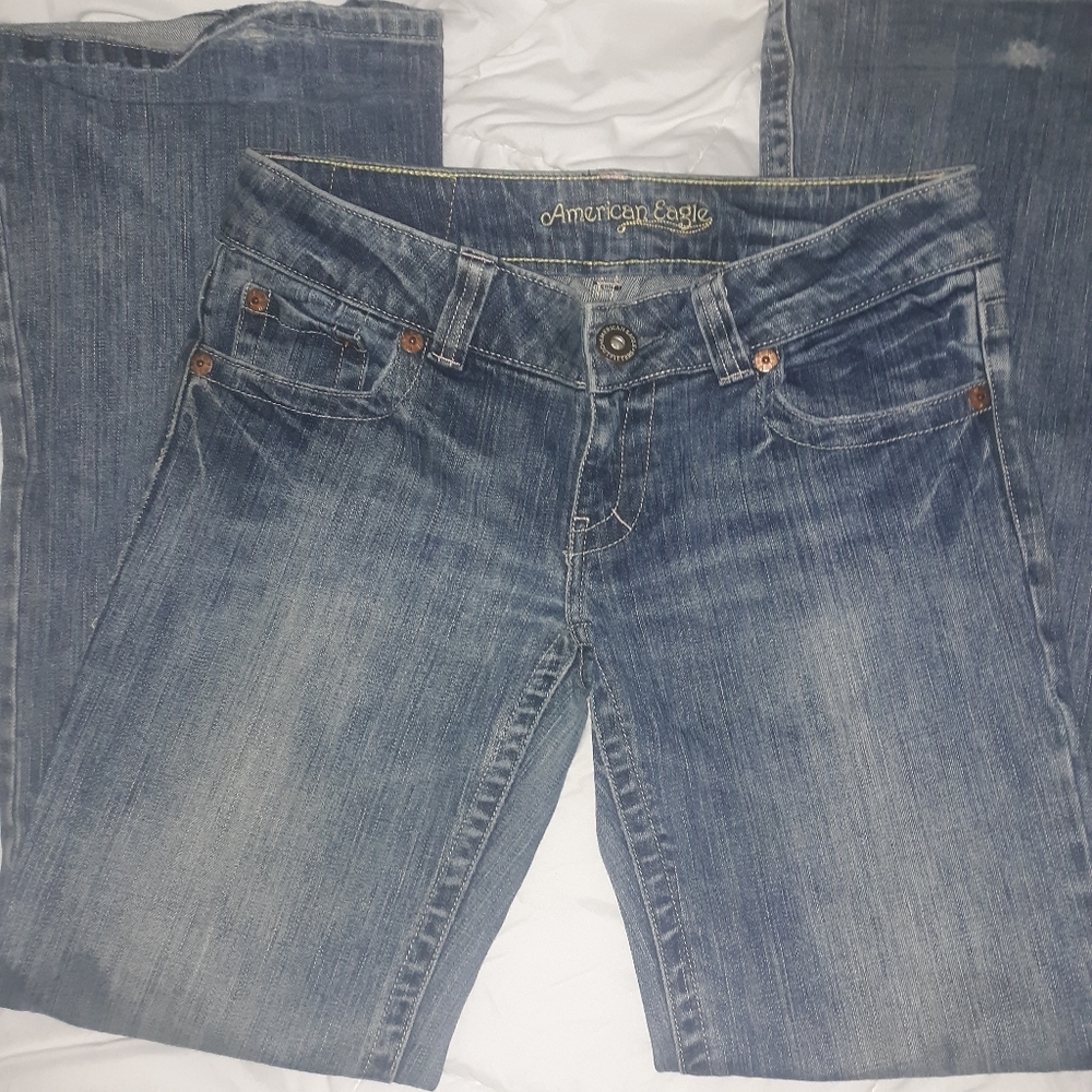 American eagle boyfriend jeans